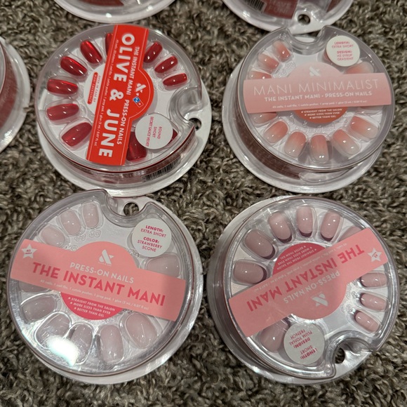 Olive & June Press-On Nail Bundle - Picture 5 of 5